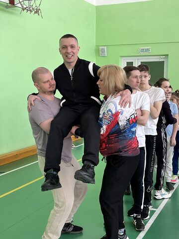 День защитников Отечества и 8 марта